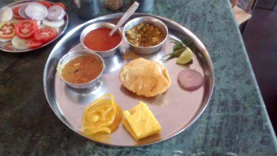 Hotel Mahaveer Bhojanalaya